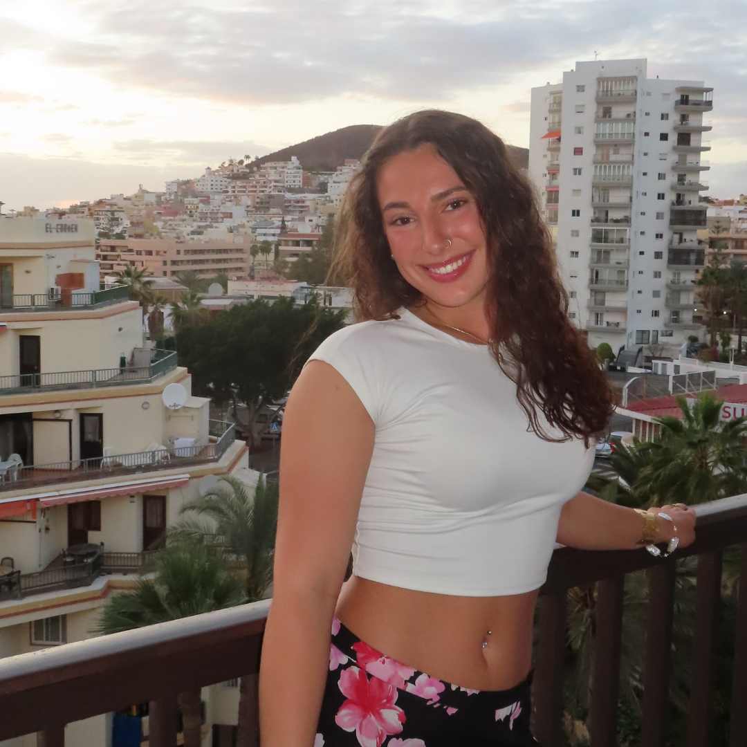 Photo of UConn student Sophia studying abroad on the University of Granada Program in Granada, Spain.